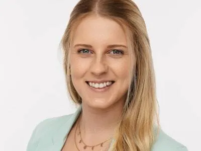 laura